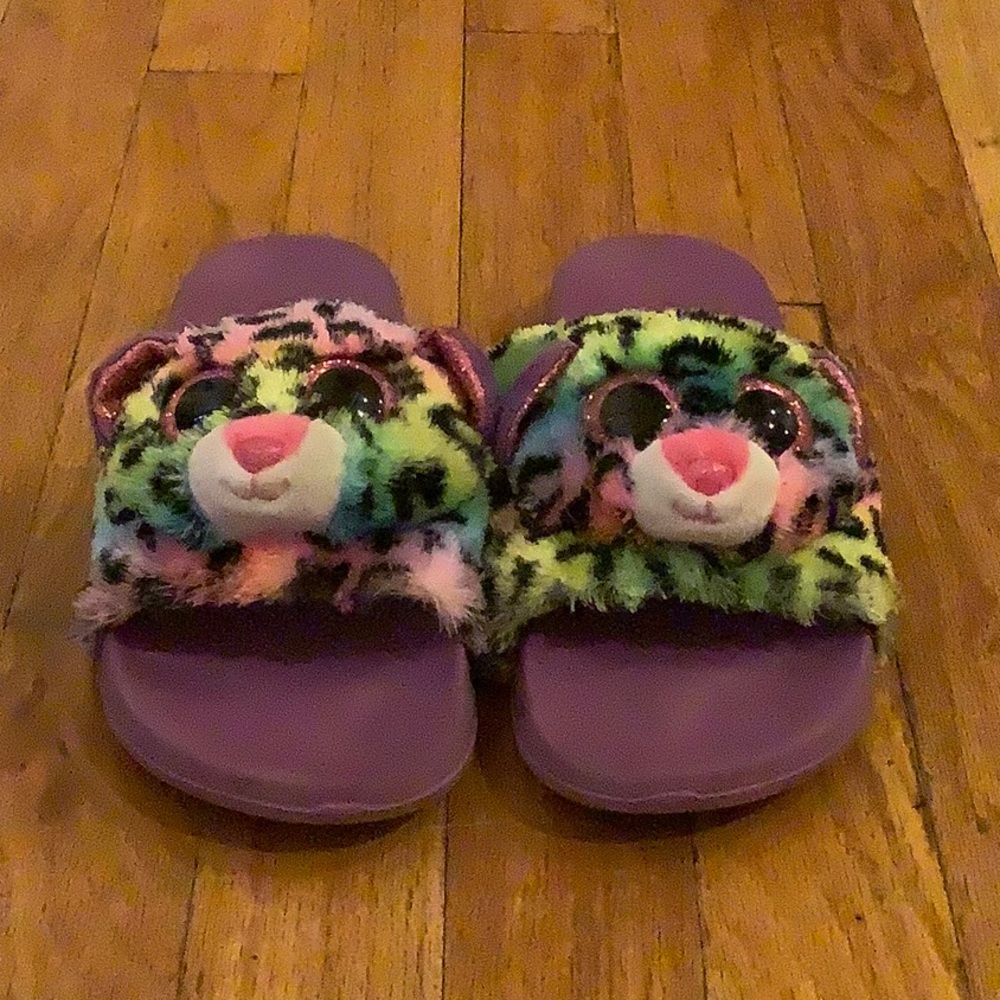 Preloved ty slippers for girls